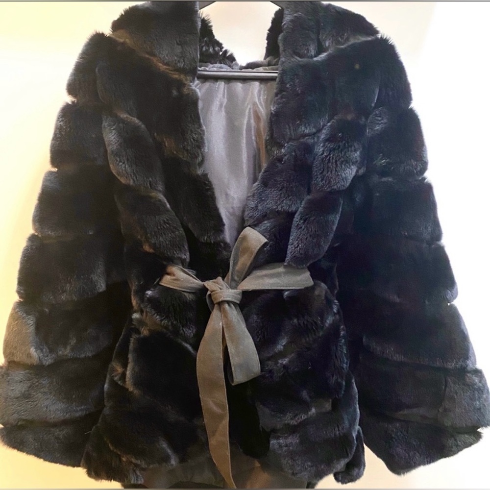 Rex Rabbit black hooded poncho fur coat one size